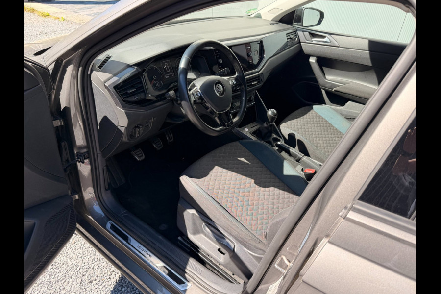 Volkswagen Polo 1.0 Comfortline iQ Drive |ACC | Carplay | Navi | Clima |Stoelverw|Parkpilot |Blind assist