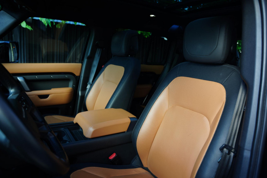 Land Rover Defender 110 P 400 E X-Dynamic HSE / Panoramadak / Meridian / BTW
