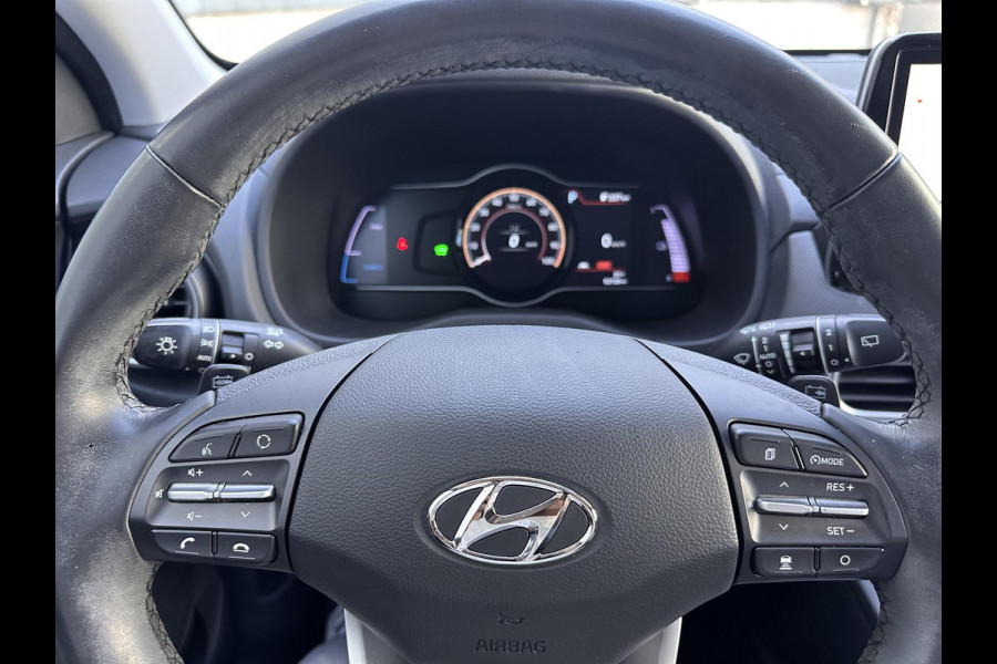 Hyundai Kona EV Fashion 64 kWh | SOH: 96,7% | Lage kmstand | 3 Fase | Warmtepomp | Blindspot |