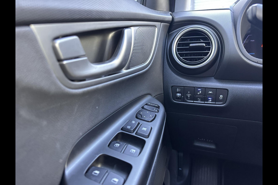 Hyundai Kona EV Fashion 64 kWh | SOH: 96,7% | Lage kmstand | 3 Fase | Warmtepomp | Blindspot |