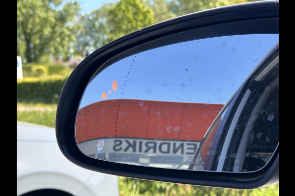 Hyundai Kona EV Fashion 64 kWh | SOH: 96,7% | Lage kmstand | 3 Fase | Warmtepomp | Blindspot |