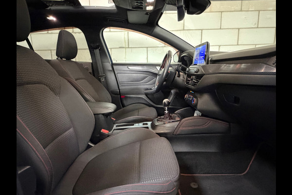 Ford Focus 1.0 EcoBoost ST Line Business|Panoramadak|Camera