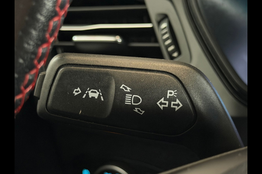 Ford Focus 1.0 EcoBoost ST Line Business|Panoramadak|Camera