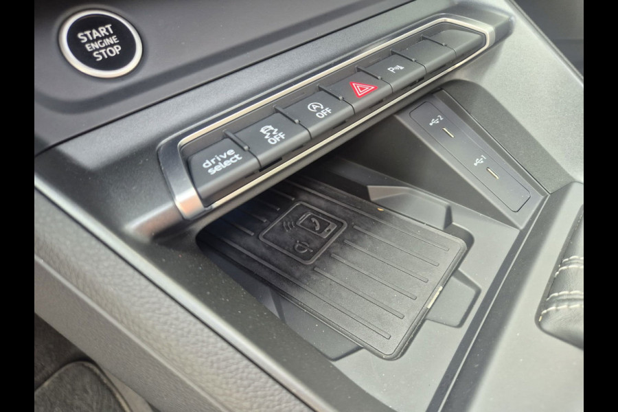 Audi Q3 Sportback 35 TFSI S Line | Clima| Pano | Camera | Navi | Stoelverwarming | Sonos |
