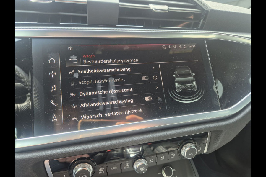 Audi Q3 Sportback 35 TFSI S Line | Clima| Pano | Camera | Navi | Stoelverwarming | Sonos |