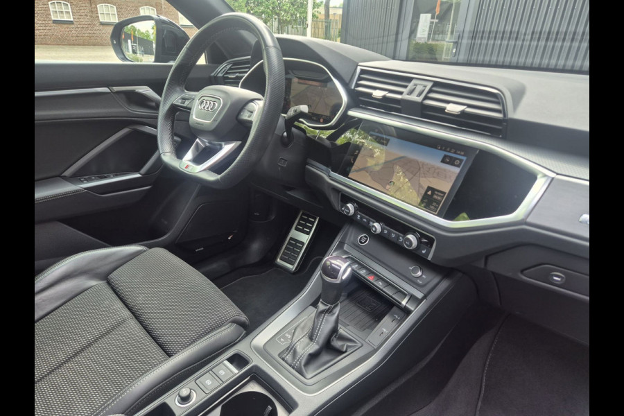 Audi Q3 Sportback 35 TFSI S Line | Clima| Pano | Camera | Navi | Stoelverwarming | Sonos |