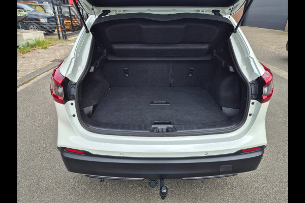 Nissan QASHQAI 1.2 N-Connecta Pano, Trekhaak, Camera, NAP