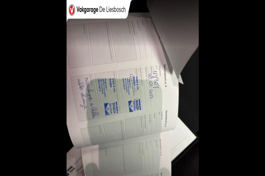 Volvo XC40 1.5 T3 R-Design/leer/harman kardon/weg klapbare trekhaak/stoelverw