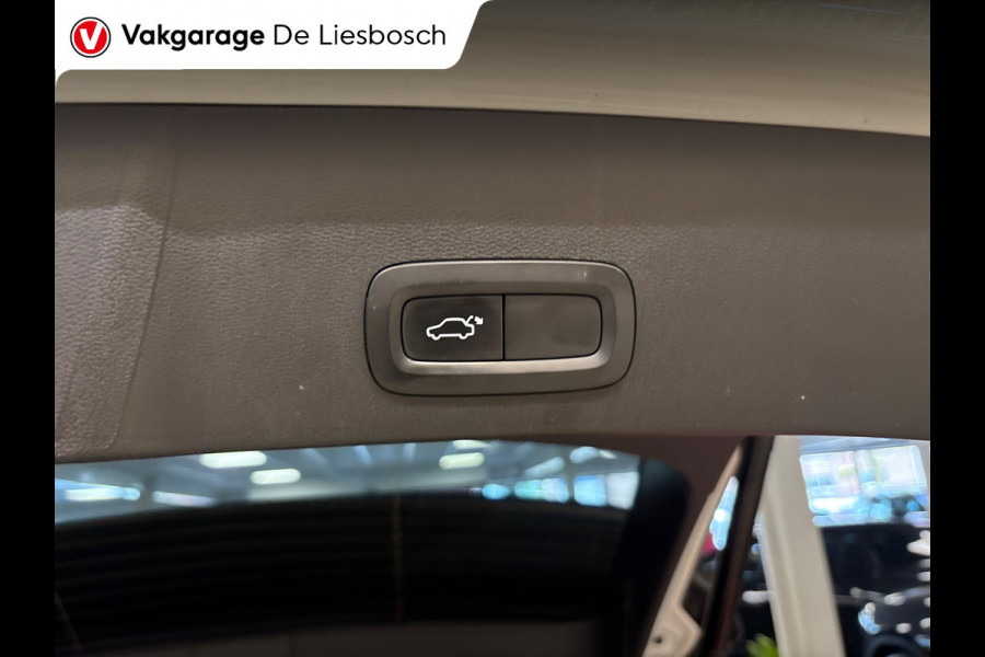 Volvo XC40 1.5 T3 R-Design/leer/harman kardon/weg klapbare trekhaak/stoelverw