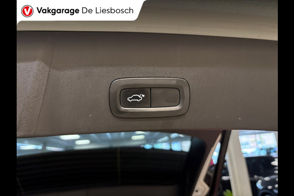Volvo XC40 1.5 T3 R-Design/leer/harman kardon/weg klapbare trekhaak/stoelverw