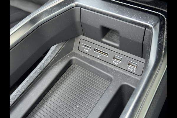 Audi e-tron E-tron 55 quattro advanced Pro Line Plus 95 kWh | Pano, ACC, Memory, Clima, Stoelverw., Carplay/Android |