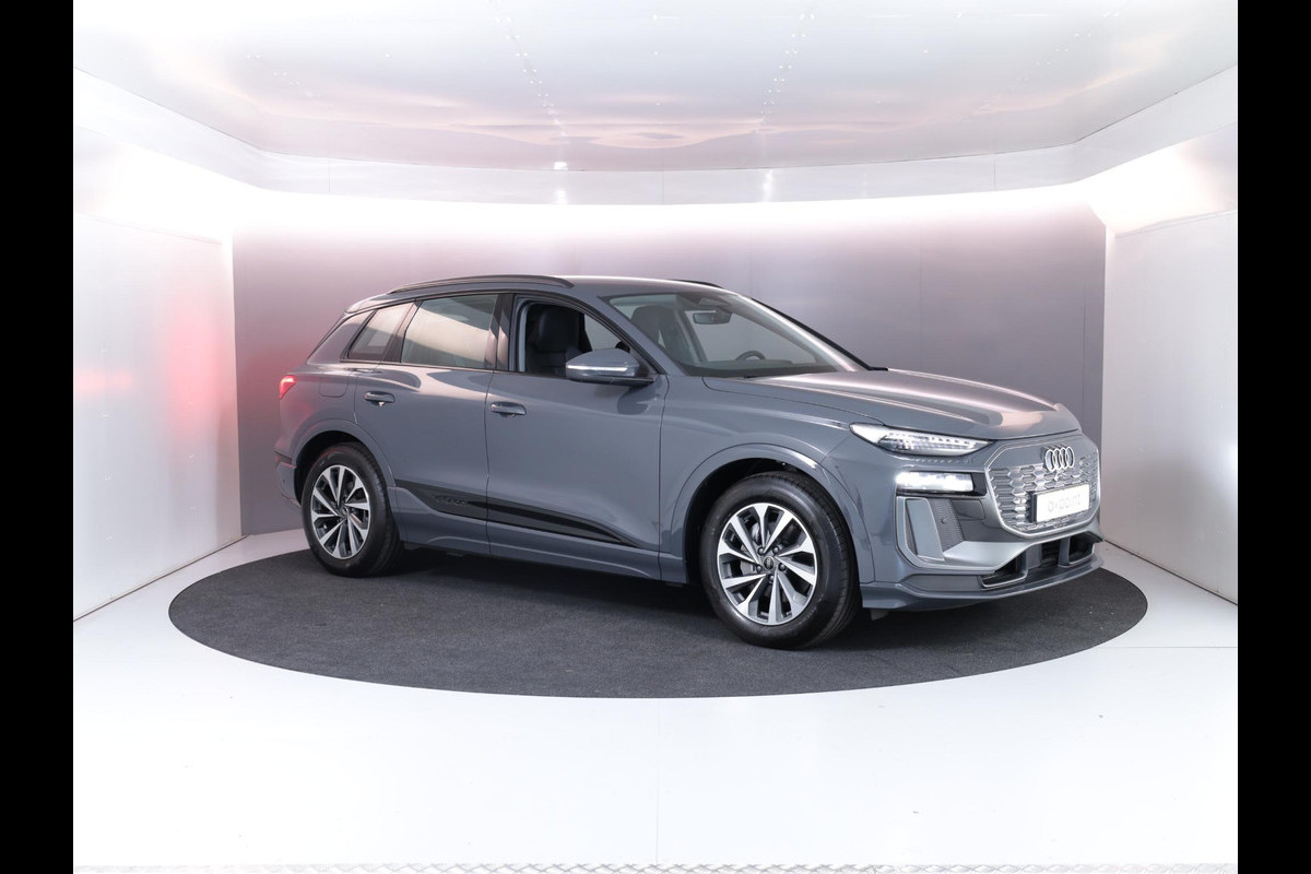 Audi Q6 e-tron Advanced edition perf 306pk 100Kwh | Tech plus | Sportstoel zwart leder-kunstl | Volledig in carrosseriekleur | Omgevingscamera's |