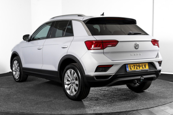 Volkswagen T-Roc 1.5 TSI 150 PK Style - Automaat | Adapt. Cruise | PDC | Camera | NAV+App. Connect | ECC | Afn. Trekhaak | LM 17" |