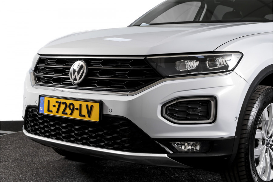 Volkswagen T-Roc 1.5 TSI 150 PK Style - Automaat | Adapt. Cruise | PDC | Camera | NAV+App. Connect | ECC | Afn. Trekhaak | LM 17" |