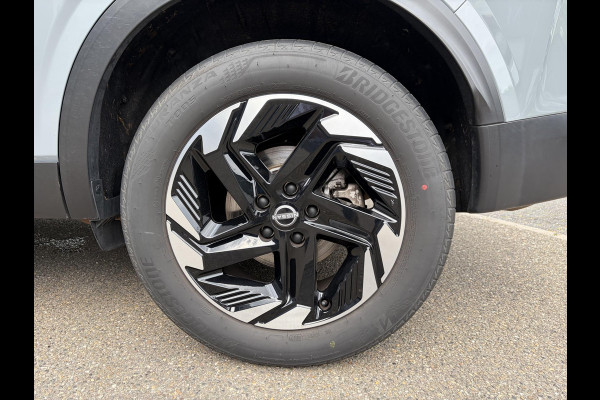 Nissan QASHQAI 1.3 MHEV Xtronic N-Connecta FABRIEKSGARANTIE| STOEL + STUURVERWARMING| VOORRUITVERWARMING| ELEKTRISCHE ACHTERKLEP| HEAD-UP DISPLAY| PANORAMADAK| ADAPTIVE CRUISE CONTROL| DODE HOEK SENSOR| 360 CAMERA|
