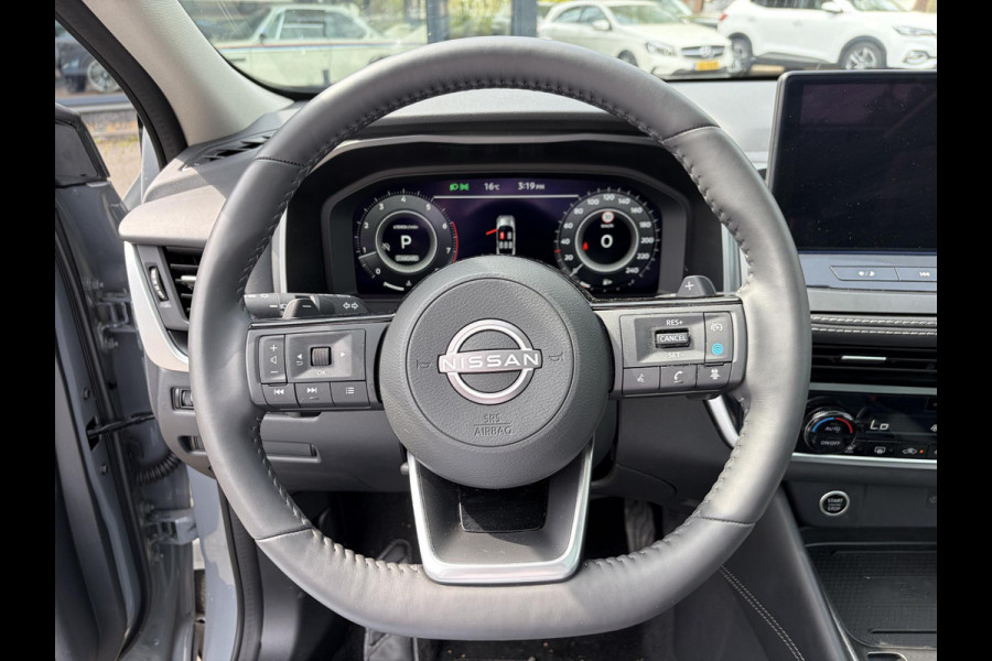 Nissan QASHQAI 1.3 MHEV Xtronic N-Connecta FABRIEKSGARANTIE| STOEL + STUURVERWARMING| VOORRUITVERWARMING| ELEKTRISCHE ACHTERKLEP| HEAD-UP DISPLAY| PANORAMADAK| ADAPTIVE CRUISE CONTROL| DODE HOEK SENSOR| 360 CAMERA|