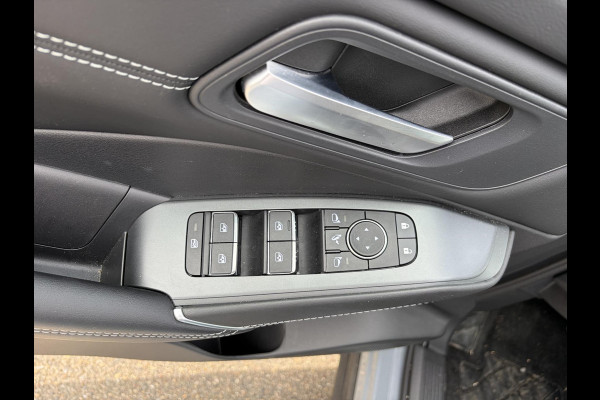 Nissan QASHQAI 1.3 MHEV Xtronic N-Connecta FABRIEKSGARANTIE| STOEL + STUURVERWARMING| VOORRUITVERWARMING| ELEKTRISCHE ACHTERKLEP| HEAD-UP DISPLAY| PANORAMADAK| ADAPTIVE CRUISE CONTROL| DODE HOEK SENSOR| 360 CAMERA|