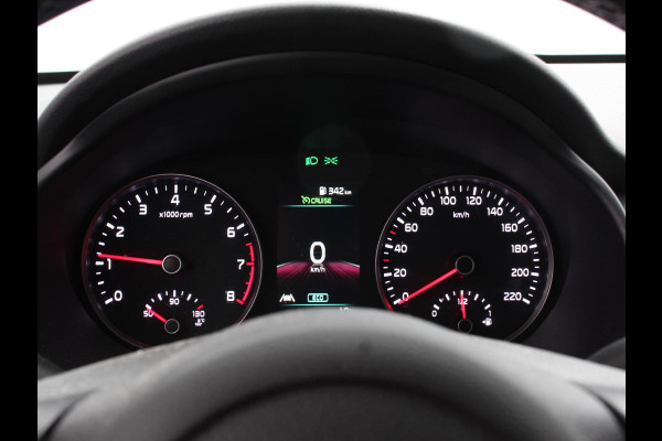 Kia Stonic 1.0 T-GDi MHEV DynamicLine Trekhaak Camera Parkeer sensoren Navigatie Apple Carplay/Android Auto Climate Control Cruise Control Parkeer sensoren Lichtmetalen Velgen