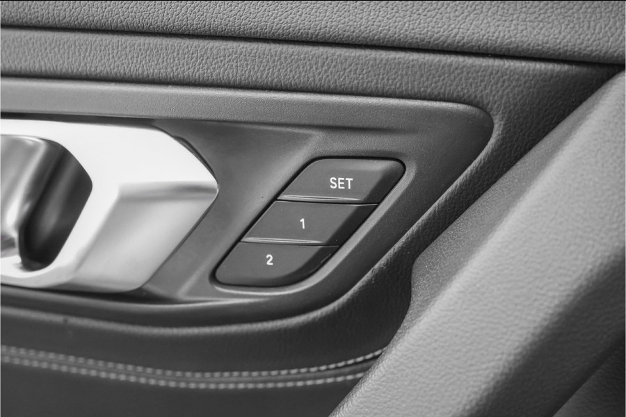 BMW Z4 Roadster M40i First Edition H/K HUD ACC Memory Stuur & Stoelverw
