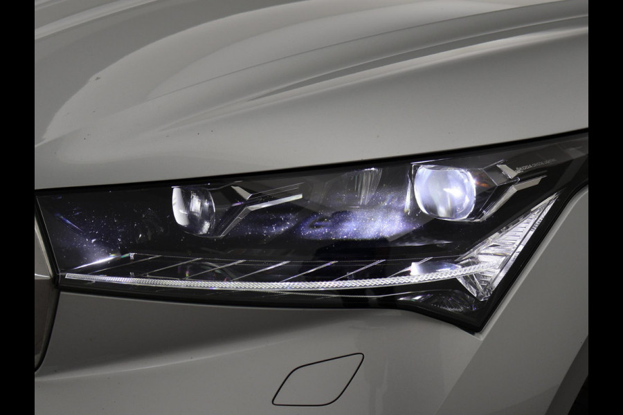 Škoda ENYAQ iV 80 204 PK + 21 INCH | AFN. TREKHAAK | STUUR/STOELVERW. | ADAPTIVE CRUISE | STANDKACHEL