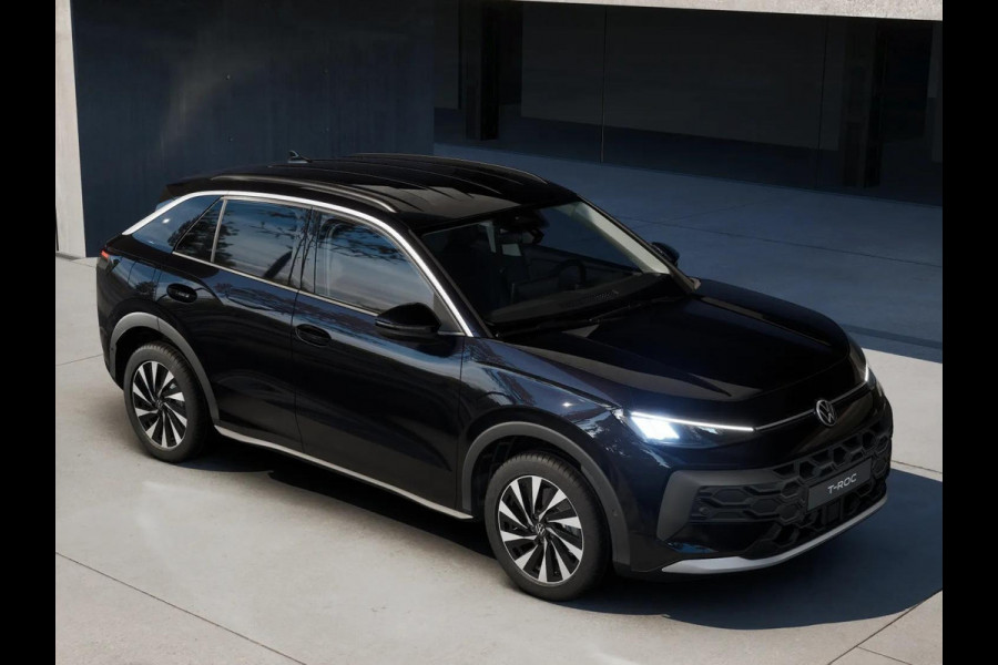 Volkswagen T-Roc Life First Edition 1.5 eTSI 85 kW / 116 PK SUV 7 v Achteruitrijcamera | Carplay