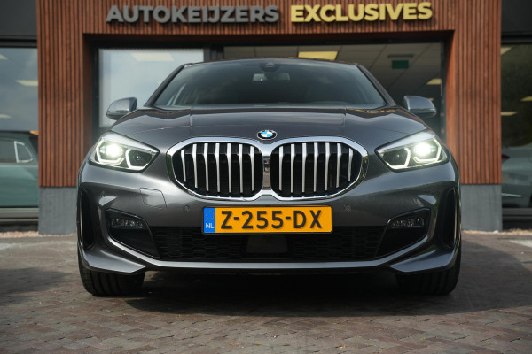 BMW 1-serie 118i High Executive M Pakket Panoramadak Cruise Stoelverw. LED 19''LM