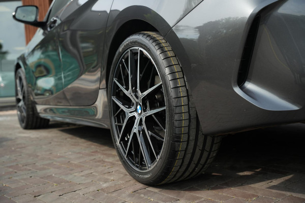 BMW 1-serie 118i High Executive M Pakket Panoramadak Cruise Stoelverw. LED 19''LM