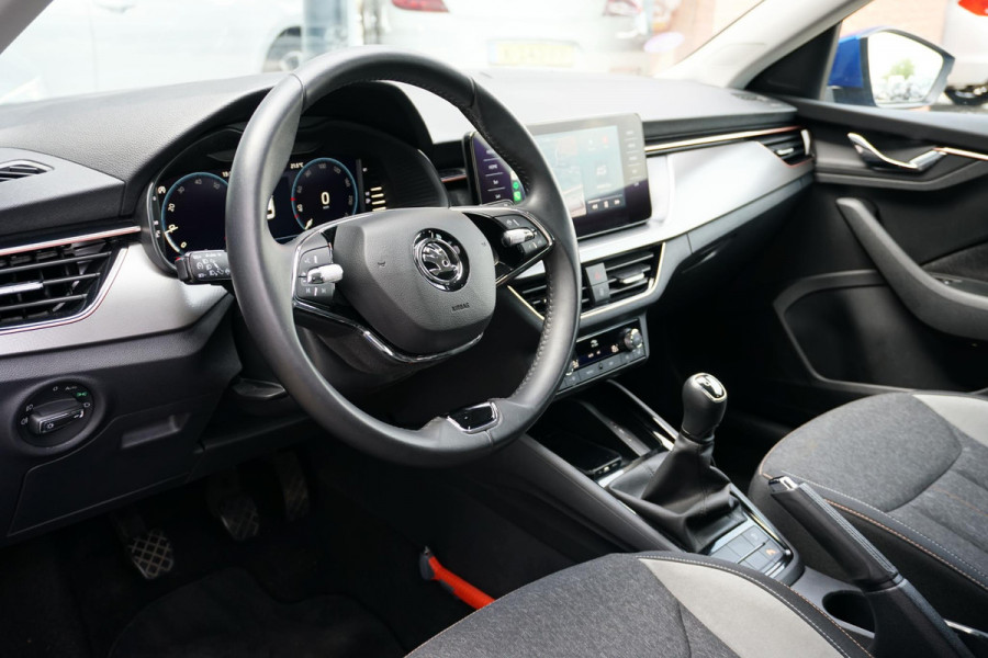 Škoda SCALA 1.0 TSI Business Edition + TREKHAAK / STOELVERWARMING / CAMERA