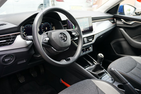 Škoda SCALA 1.0 TSI Business Edition + TREKHAAK / STOELVERWARMING / CAMERA