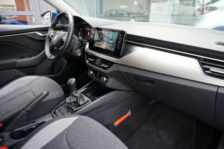 Škoda SCALA 1.0 TSI Business Edition + TREKHAAK / STOELVERWARMING / CAMERA