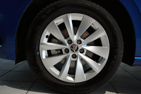 Škoda SCALA 1.0 TSI Business Edition + TREKHAAK / STOELVERWARMING / CAMERA
