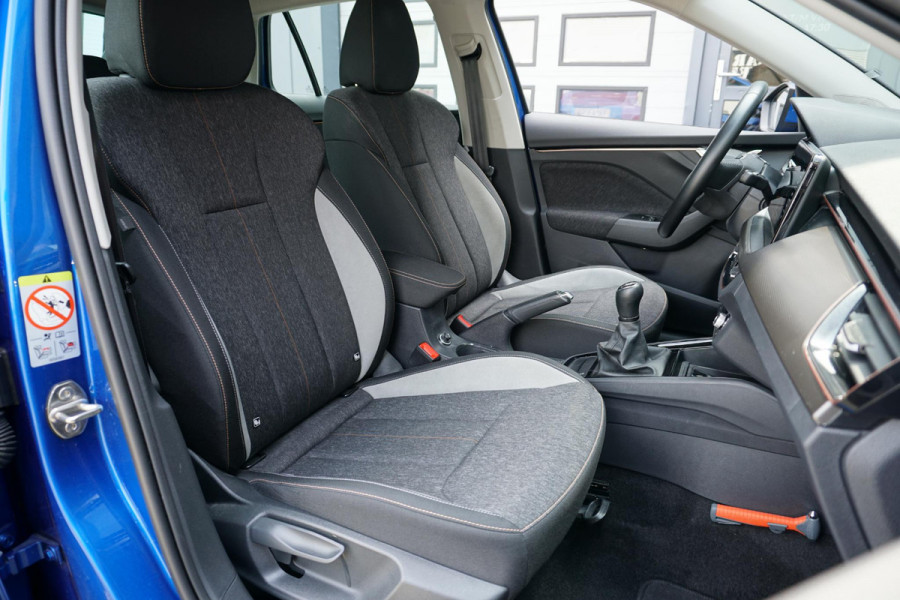 Škoda SCALA 1.0 TSI Business Edition + TREKHAAK / STOELVERWARMING / CAMERA