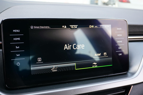 Škoda SCALA 1.0 TSI Business Edition + TREKHAAK / STOELVERWARMING / CAMERA