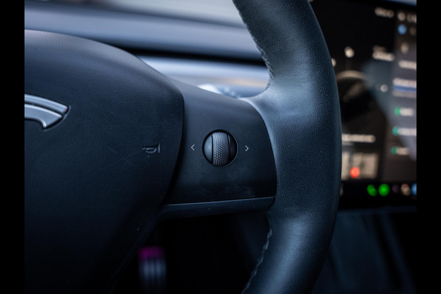 Tesla Model Y Performance AWD 75 kWh Dual Motor l Carbon l 21'' l Panoramadak