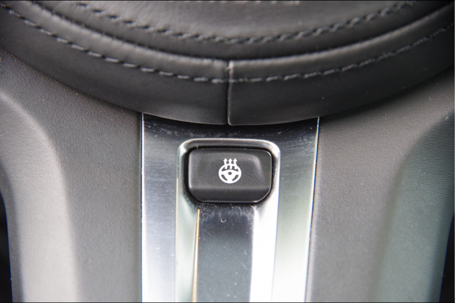 BMW 3-serie 330e M-SPORT SCHUIFDAK, INDIVIDUAL LEDER, LASER, HUD, HARMAN/KARDON, ADAPT. CRUISE, SPORTSTOELEN, DRAVIT GRAU