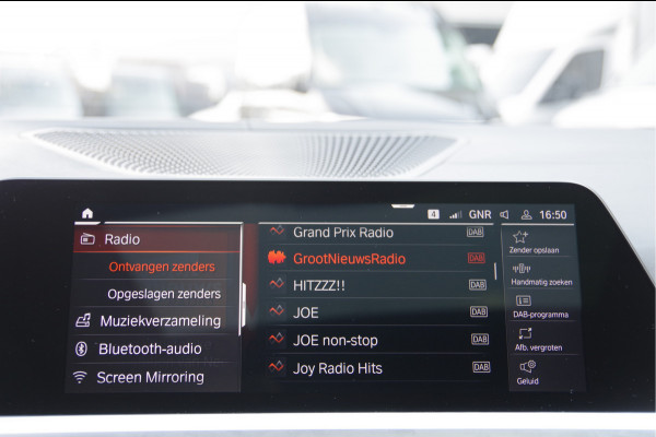 BMW 3-serie 330e M-SPORT SCHUIFDAK, INDIVIDUAL LEDER, LASER, HUD, HARMAN/KARDON, ADAPT. CRUISE, SPORTSTOELEN, DRAVIT GRAU