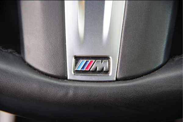 BMW 3-serie 330e M-SPORT SCHUIFDAK, INDIVIDUAL LEDER, LASER, HUD, HARMAN/KARDON, ADAPT. CRUISE, SPORTSTOELEN, DRAVIT GRAU