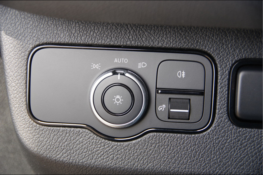 Mercedes-Benz Sprinter 319 3.0 CDI L2H2 AUT. LED, 3.5T TREKHAAK, MBUX 10'', STANDKACHEL, CAMERA, NAVI, CRUISE