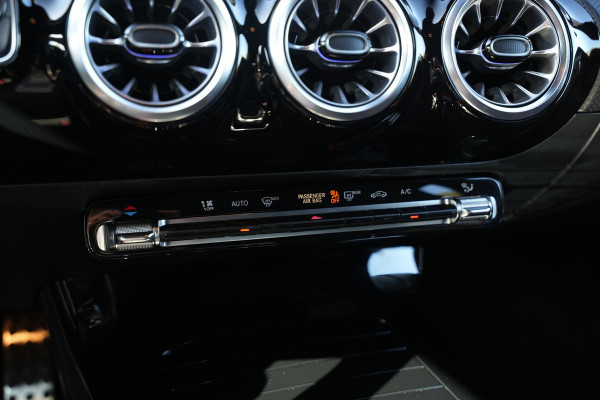 Mercedes-Benz A-Klasse AMG 35 4MATIC Aero Pack Burmester WideScreen Facelift