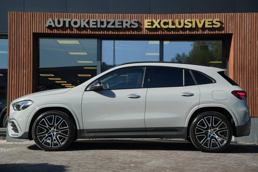 Mercedes-Benz GLA 200 AMG Line Panoramadak Adapt. Cruise AMG Pakket Ambient Wide Screen