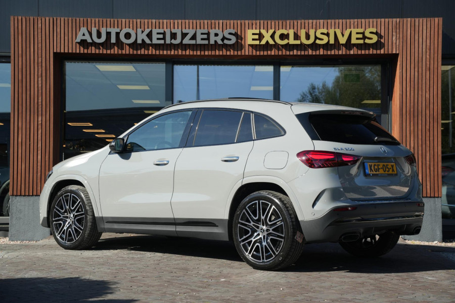 Mercedes-Benz GLA 200 AMG Line Panoramadak Adapt. Cruise AMG Pakket Ambient Wide Screen