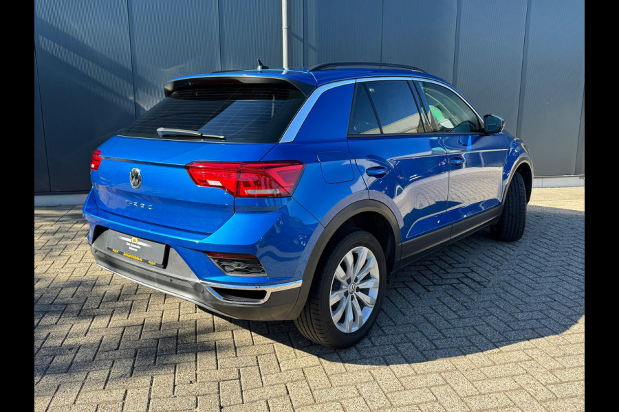 Volkswagen T-Roc 1.0 TSI Style * Navigatie * Led * Stoelverwarming * Adaptieve Cruise Control *