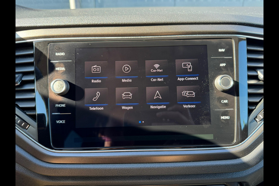 Volkswagen T-Roc 1.0 TSI Style * Navigatie * Led * Stoelverwarming * Adaptieve Cruise Control *