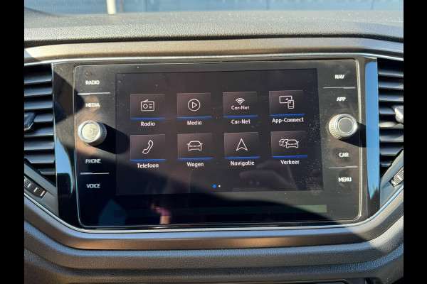 Volkswagen T-Roc 1.0 TSI Style * Navigatie * Led * Stoelverwarming * Adaptieve Cruise Control *