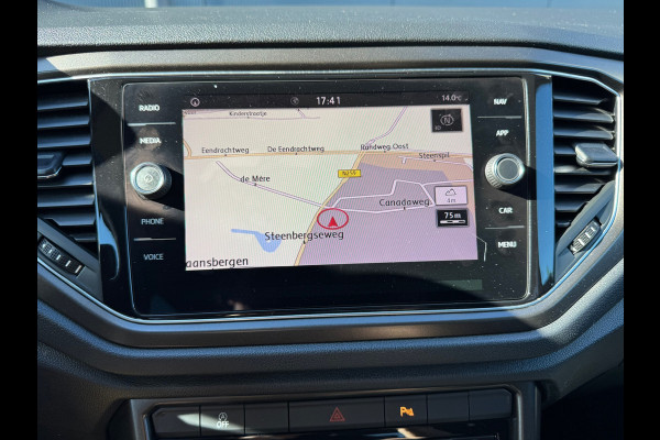 Volkswagen T-Roc 1.0 TSI Style * Navigatie * Led * Stoelverwarming * Adaptieve Cruise Control *