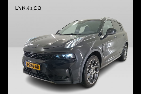 Lynk & Co 01 1.5 262pk Plug-in Black Optic 360° Pano.dak Carplay