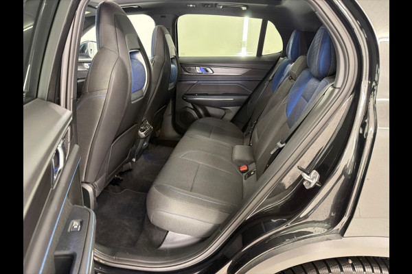 Lynk & Co 01 1.5 262pk Plug-in Black Optic 360° Pano.dak Carplay