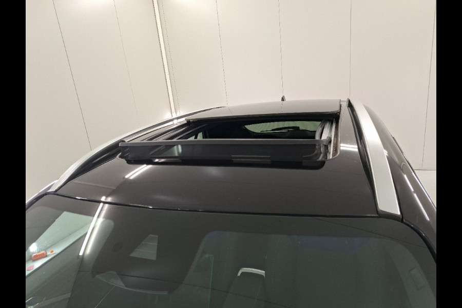 Lynk & Co 01 1.5 262pk Plug-in Black Optic 360° Pano.dak Carplay