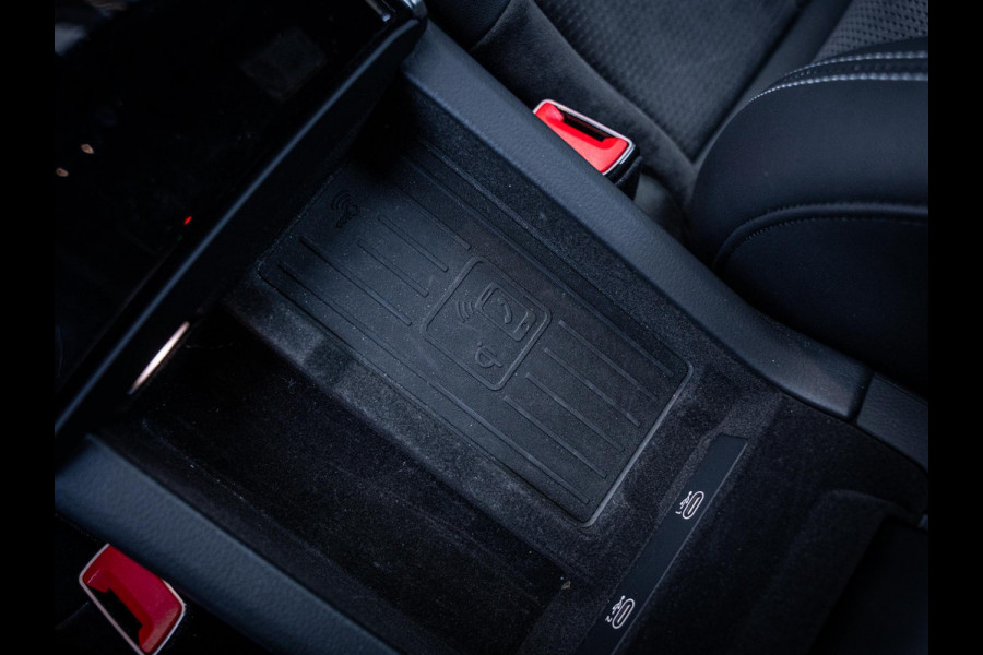 Audi A6 Avant 55 TFSI e quattro Competition S - Pano l Softclose l Trekhaak l HUD