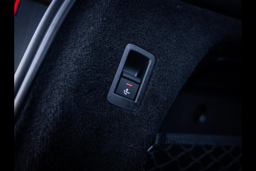 Audi A6 Avant 55 TFSI e quattro Competition S - Pano l Softclose l Trekhaak l HUD